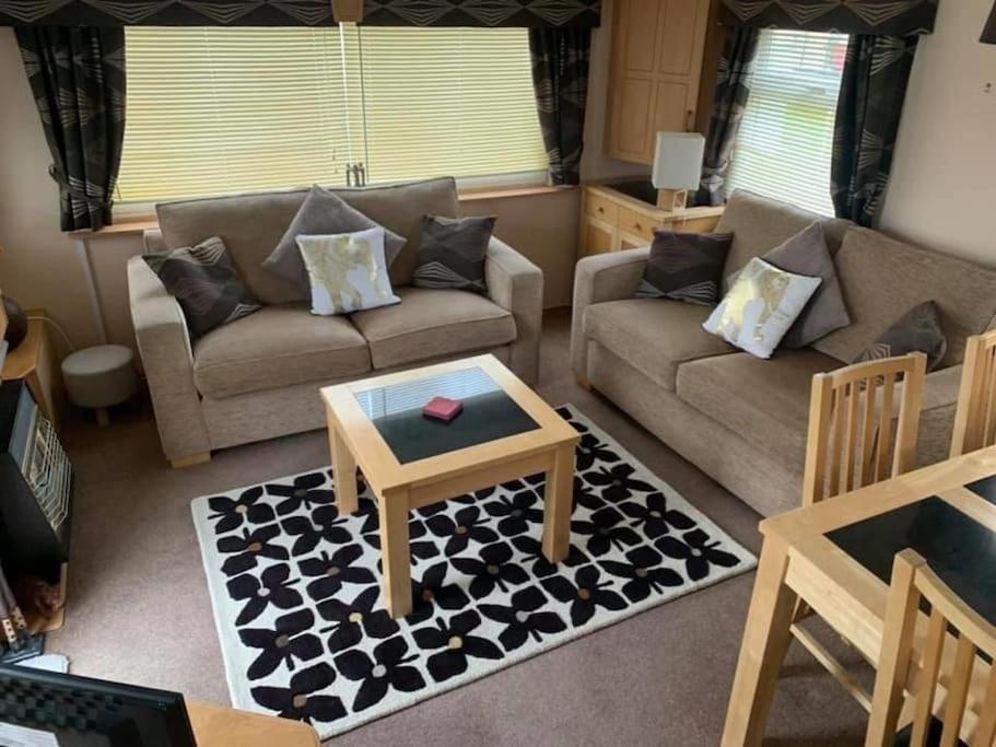 6 Berth Caravan On Sealands Site. Double Glazing Villa Ingoldmells Eksteriør billede